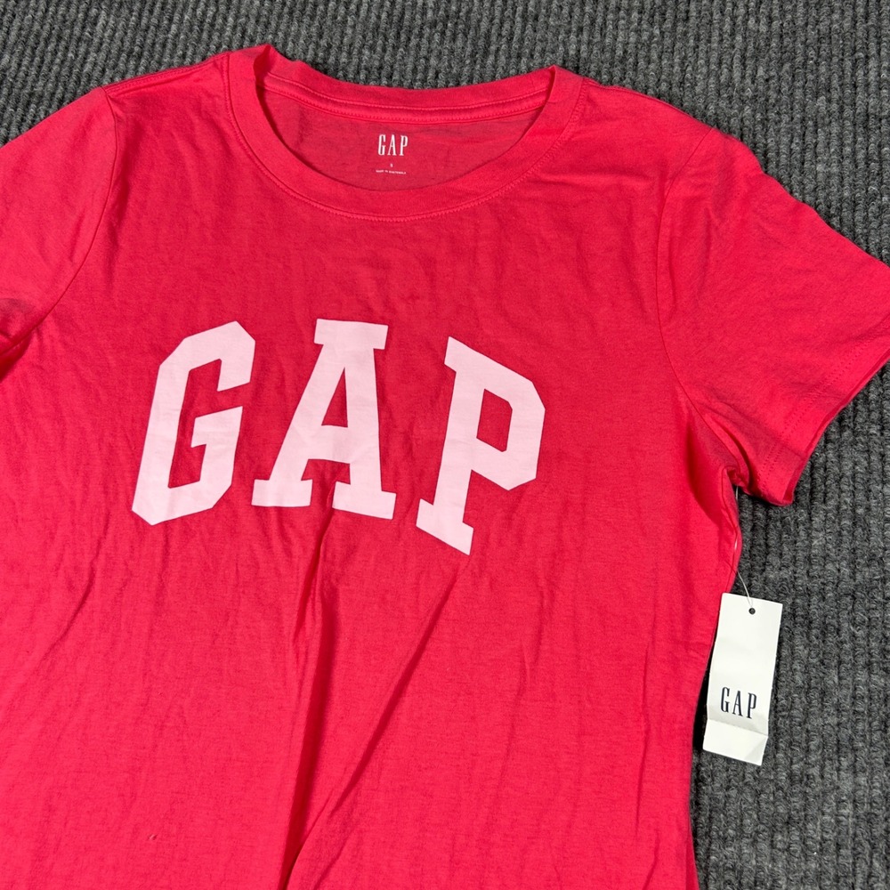 GAP Shirt Women's S Pink Short Sleeve Graphic Logo NWT Babydoll Retro Stretch
